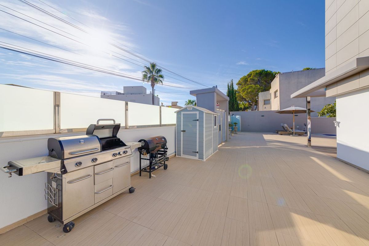 РОСКОШНАЯ ОТДЕЛЬНАЯ ВИЛЛА ПРОДАЕТСЯ – LOS BALCONES – LOS ALTOS DEL EDÉN